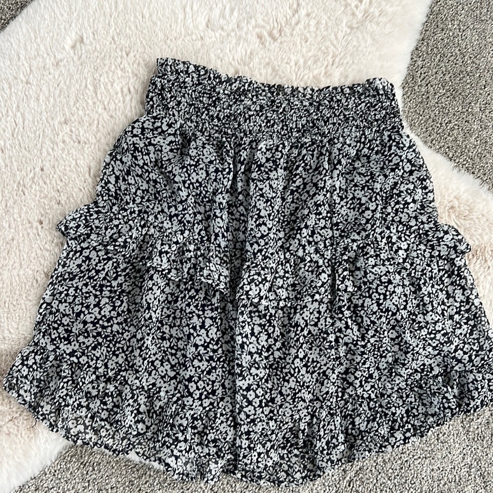 Navy Floral skirt